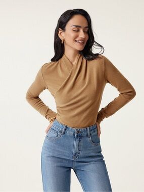 NWT OGL SURPLICE TOP